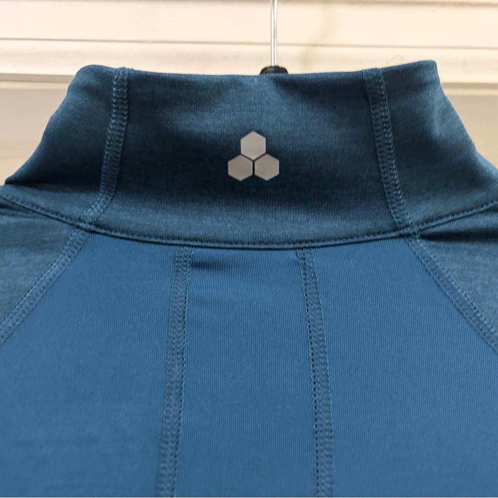 Tek Gear Women’s gorgeous teal athletic Jacket. XL EUC - Picture 6 of 7